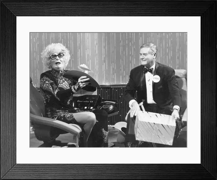 Framed Print : Dame Edna Everage and Larry Hagman on a chat show Framed Print : Dame Edna Everage and Larry Hagman on a chat show