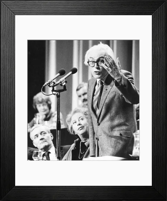 Framed Print : Michael Foot, Labour politician, giving a speech Framed Print : Michael Foot, Labour politician, giving a speech