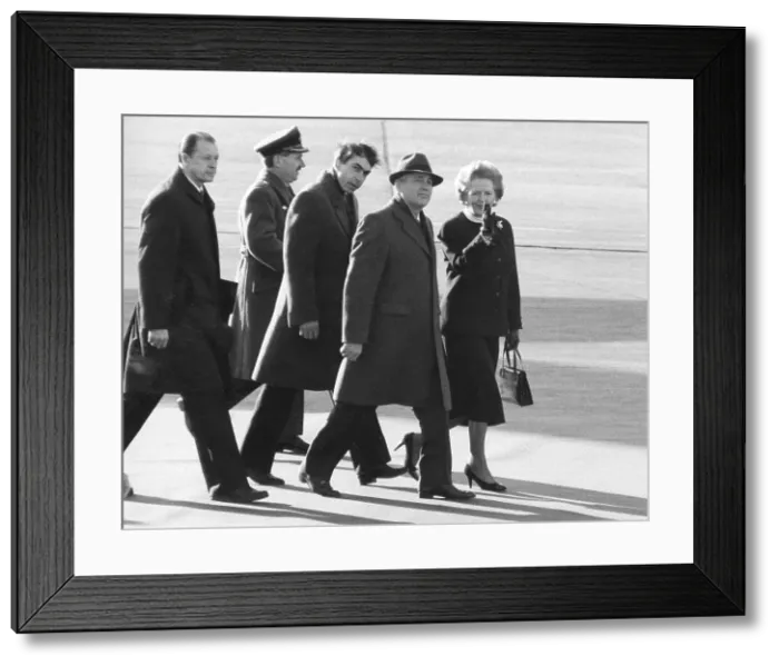 Framed Print : Mikhail Gorbachev with Margaret Thatcher Framed Print : Mikhail Gorbachev with Margaret Thatcher