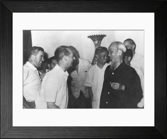 Framed Print : Ho Chi Minh, Bill Alexander and John Collan Framed Print : Ho Chi Minh, Bill Alexander and John Collan