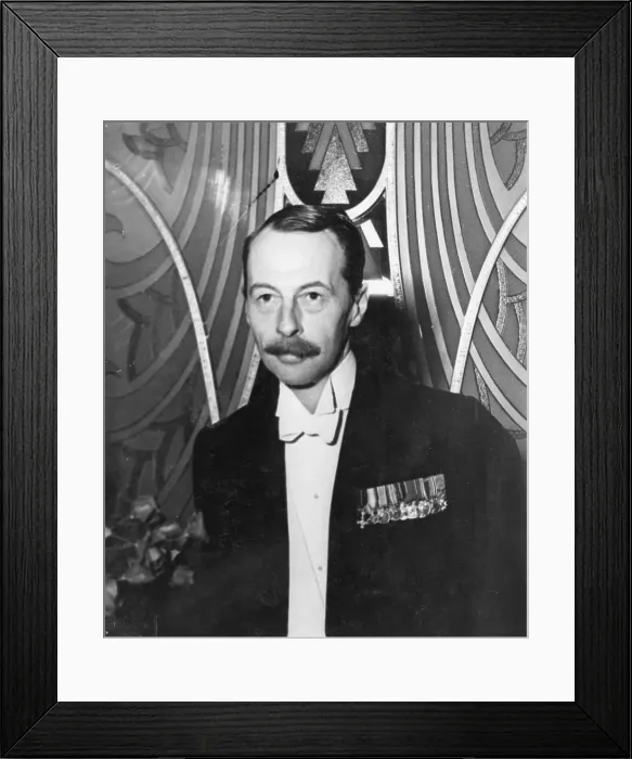Framed Print : Harold Macmillan, British Conservative politician Framed Print : Harold Macmillan, British Conservative politician