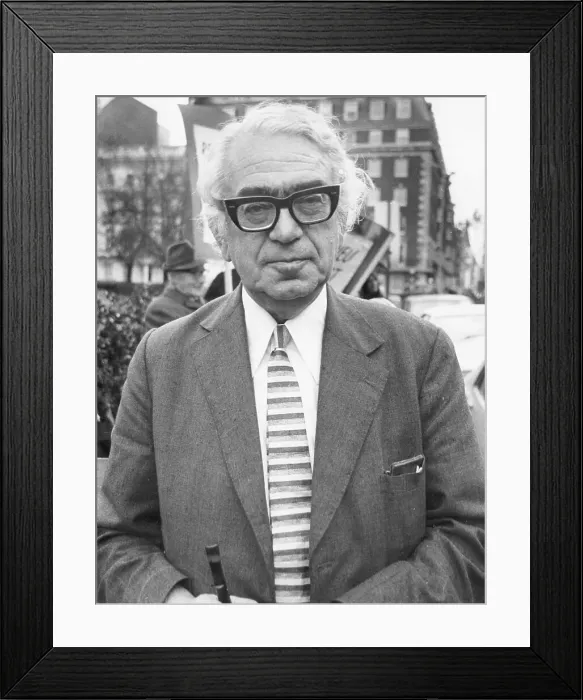 Framed Print : Ian Mikardo, British Labour politician Framed Print : Ian Mikardo, British Labour politician