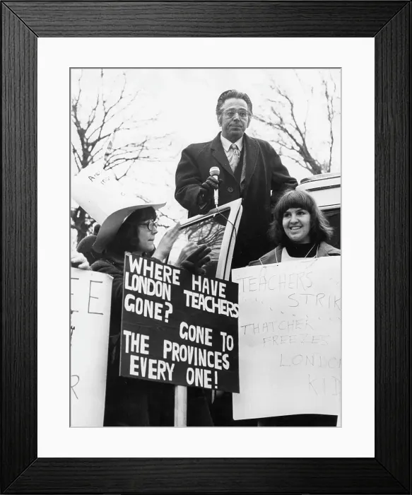 Framed Print : People campaigning on behalf of London teachers Framed Print : People campaigning on behalf of London teachers