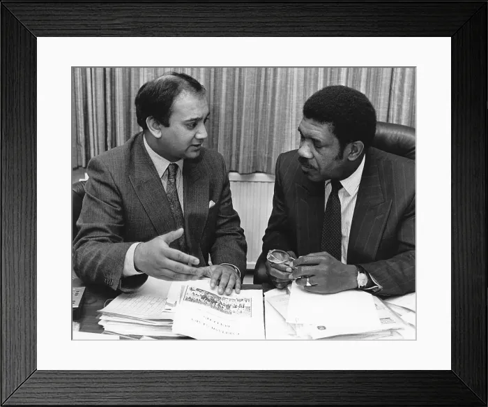 Framed Print : Keith Vaz and Bill Morris at a meeting Framed Print : Keith Vaz and Bill Morris at a meeting