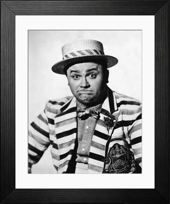 Framed Print : Harry Secombe, Welsh entertainer and singer Framed Print : Harry Secombe, Welsh entertainer and singer