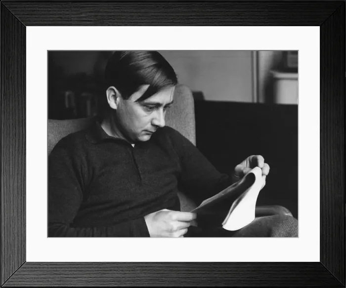 Framed Print : Alan Sillitoe, English novelist Framed Print : Alan Sillitoe, English novelist