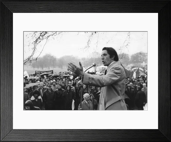 Framed Print : Dennis Skinner, Labour MP for Bolsover, Derbyshire Framed Print : Dennis Skinner, Labour MP for Bolsover, Derbyshire