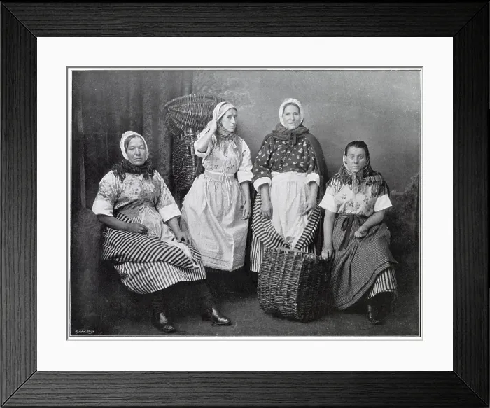 Framed Print : Newhaven fishwives Framed Print : Newhaven fishwives