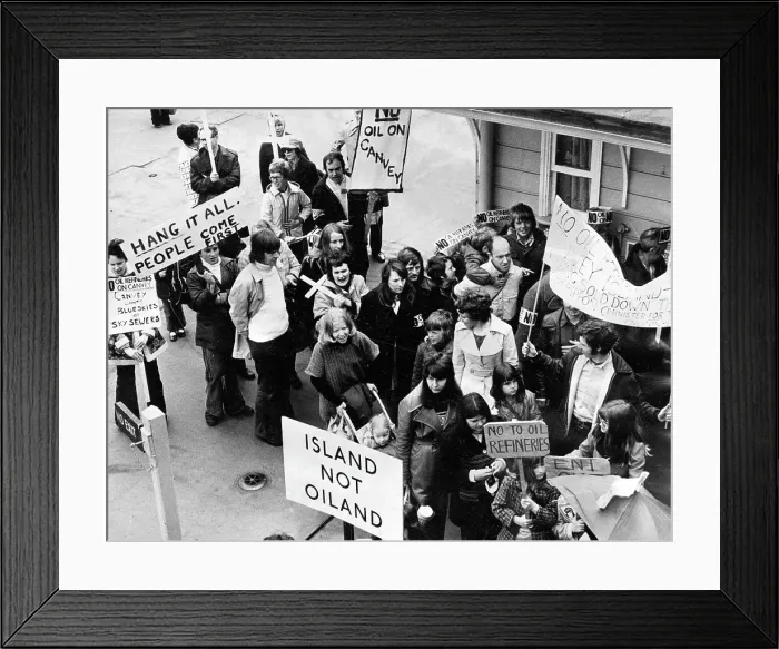 Framed Print : Canvey Island protest Framed Print : Canvey Island protest