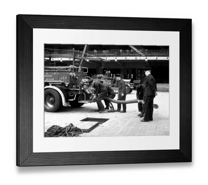 Framed Print : London firefighters training at Brigade HQ, Lambeth SE1 Framed Print : London firefighters training at Brigade HQ, Lambeth SE1