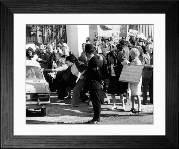 Framed Print : Trico strikers 1976 Framed Print : Trico strikers 1976
