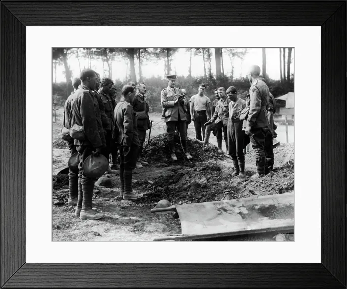 Framed Print : Funeral of Anzac soldier, Western Front, WW1 Framed Print : Funeral of Anzac soldier, Western Front, WW1