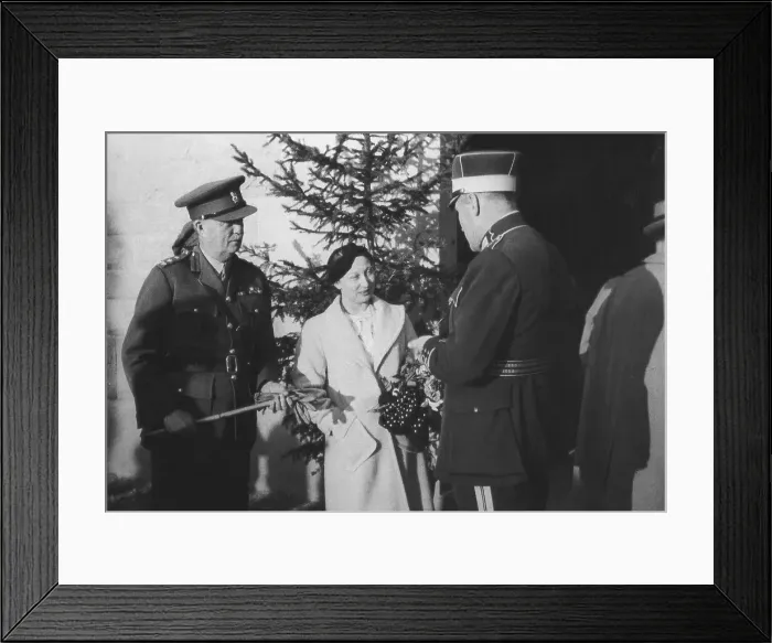 Framed Print : Spanish Civil War (1936-1939). Commission sent Framed Print : Spanish Civil War (1936-1939). Commission sent