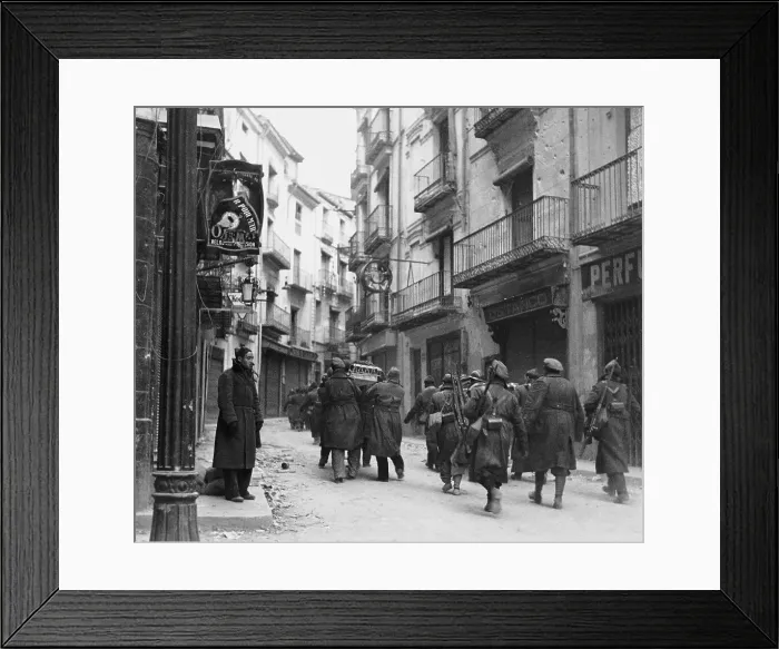 Framed Print : Spanish Civil War (1936-1939). Troops Framed Print : Spanish Civil War (1936-1939). Troops