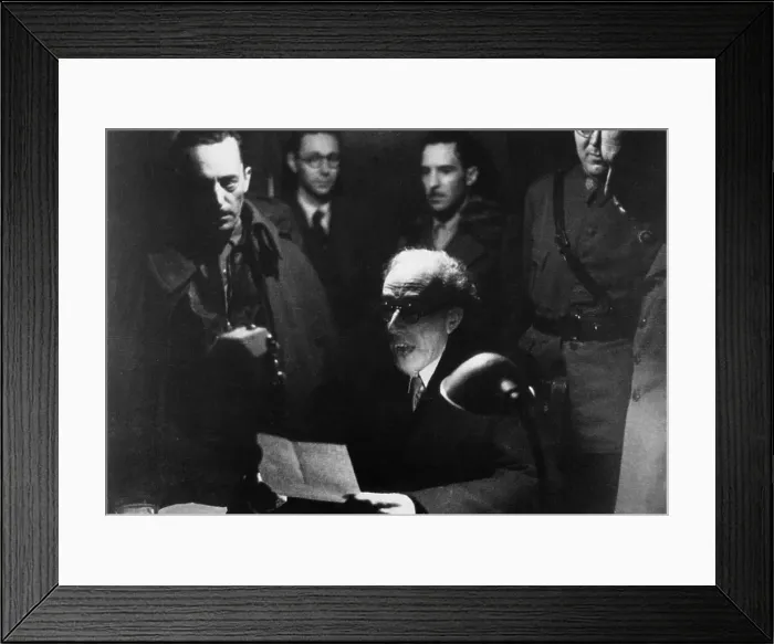 Framed Print : Spanish Civil War. Julian Besteiro announcing Framed Print : Spanish Civil War. Julian Besteiro announcing