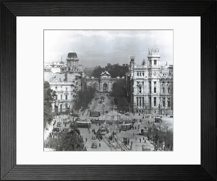 Framed Print : Spanish Civil War (1936-1939). Cibeles Square Framed Print : Spanish Civil War (1936-1939). Cibeles Square