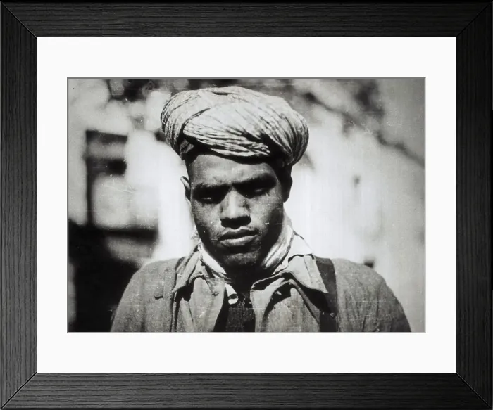 Framed Print : Spanish Civil War (1936-1939). Moroccan soldier Framed Print : Spanish Civil War (1936-1939). Moroccan soldier