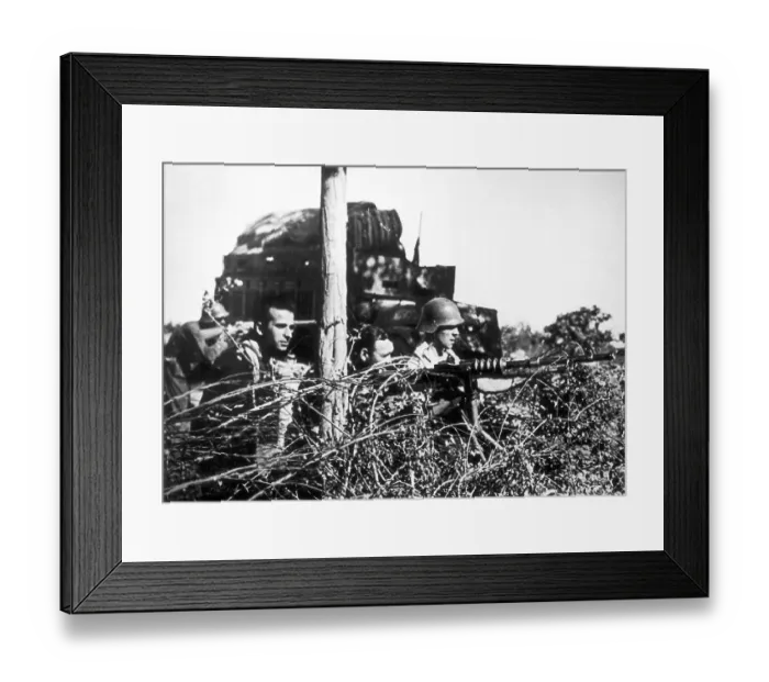 Framed Print : Spanish Civil War (1936-1939). Machine gun post Framed Print : Spanish Civil War (1936-1939). Machine gun post
