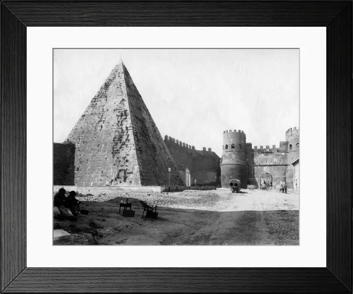 Framed Print : Pyramid tomb of Cestius, Rome, Italy Framed Print : Pyramid tomb of Cestius, Rome, Italy