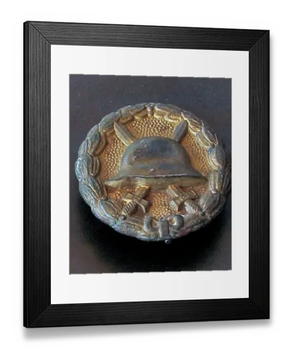 Framed Print : Imperial die-struck Wound Badge Framed Print : Imperial die-struck Wound Badge