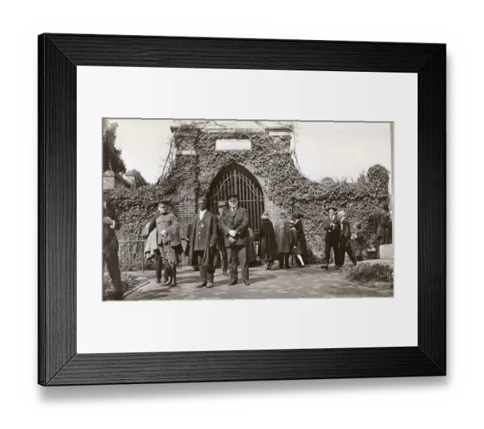 Framed Print : Us Usa America American Sightseers Washington Framed Print : Us Usa America American Sightseers Washington