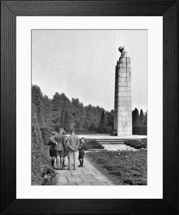 Framed Print : St Julien war memorial, Langemark, Belgium Framed Print : St Julien war memorial, Langemark, Belgium