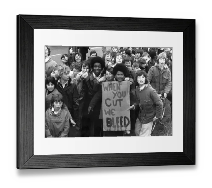 Framed Print : Children campaigning against education cuts, Bristol Framed Print : Children campaigning against education cuts, Bristol