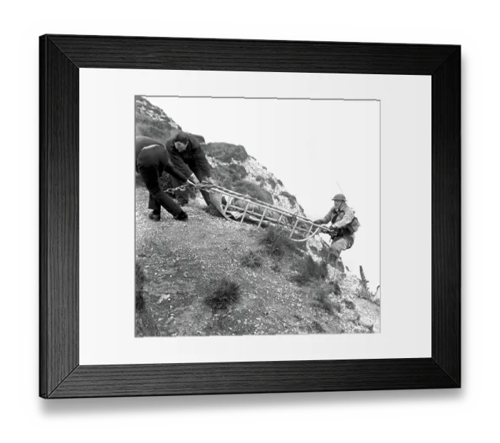 Framed Print : Beachy Head, near Eastbourne, Sussex Framed Print : Beachy Head, near Eastbourne, Sussex