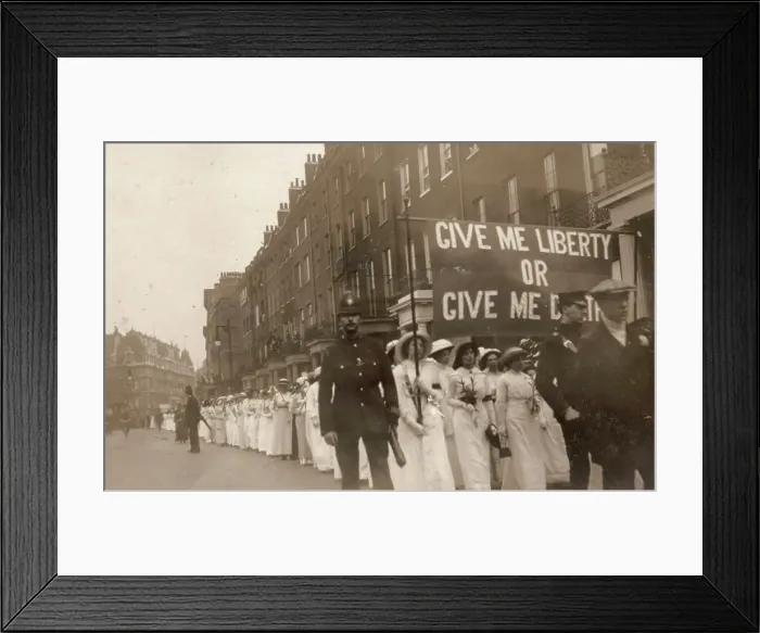 Framed Print : Suffragette Emily Wilding Davison Funeral 1913 Framed Print : Suffragette Emily Wilding Davison Funeral 1913