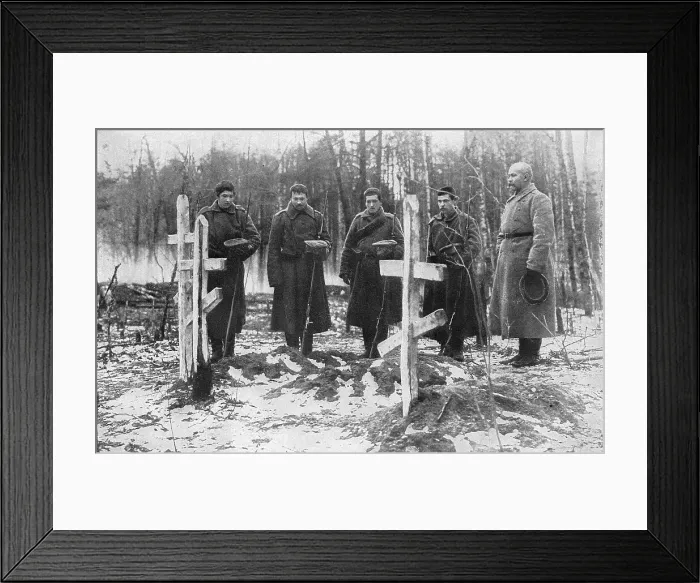 Framed Print : Typical graves of Russian soldiers, Russia, WW1 Framed Print : Typical graves of Russian soldiers, Russia, WW1