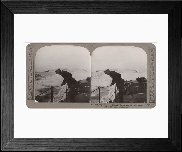 Framed Print : British destroyer in pursuit of German U-boat, WW1 Framed Print : British destroyer in pursuit of German U-boat, WW1