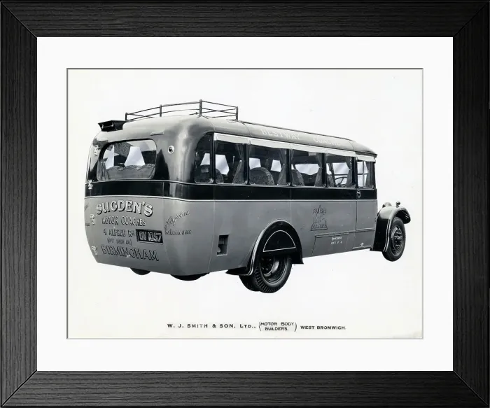 Framed Print : View of Sugden's Bestway coach Framed Print : View of Sugden's Bestway coach