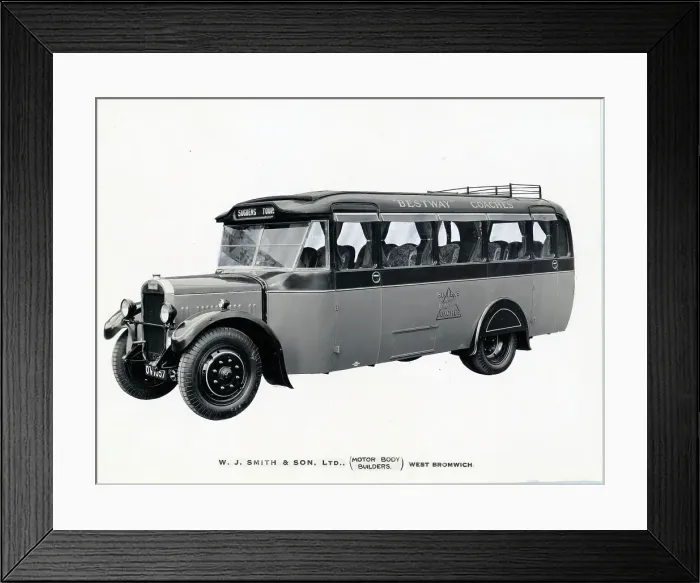 Framed Print : View of Sugden's Bestway coach Framed Print : View of Sugden's Bestway coach