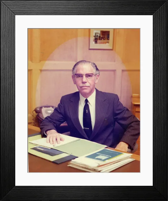 Framed Print : Portrait of KH Platt, IMechE Secretary, 1961-1976 Framed Print : Portrait of KH Platt, IMechE Secretary, 1961-1976