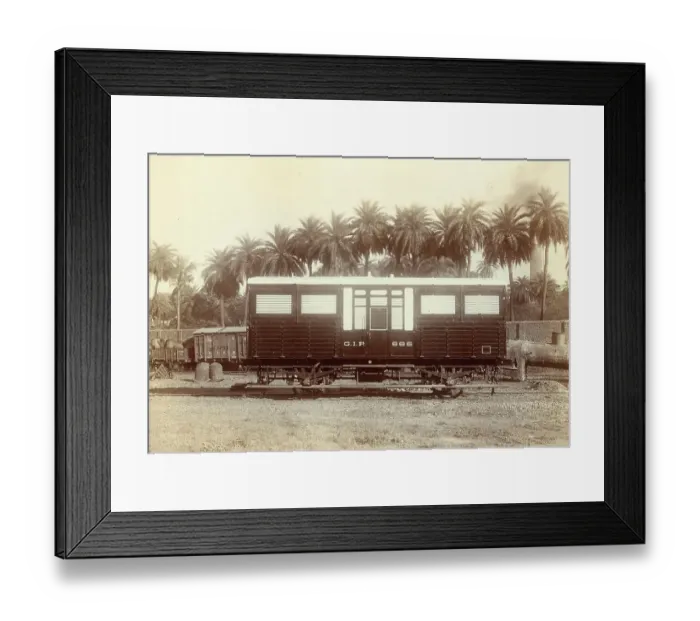 Framed Print : Horse box 665, rolling stock Framed Print : Horse box 665, rolling stock