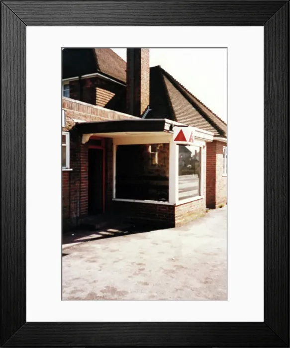 Framed Print : Photograph of Britannia PH, Lancing, Sussex Framed Print : Photograph of Britannia PH, Lancing, Sussex