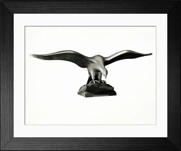 Framed Print : Photograph of Golden Eagle PH, Finchley, London Framed Print : Photograph of Golden Eagle PH, Finchley, London