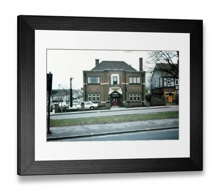 Framed Print : Photograph of Leicester Arms, Luton, Bedfordshire Framed Print : Photograph of Leicester Arms, Luton, Bedfordshire