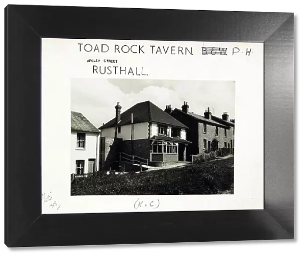 Photograph of Toad Rock Tavern, Rusthall, Kent