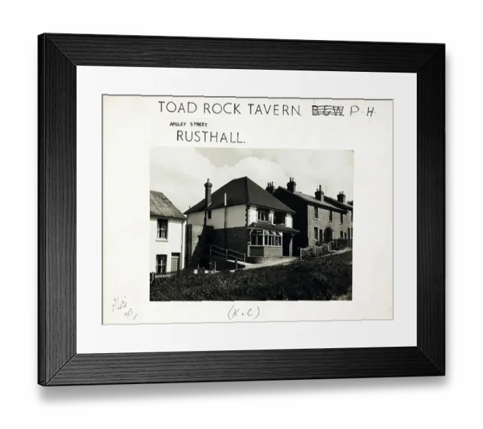 Framed Print : Photograph of Toad Rock Tavern, Rusthall, Kent Framed Print : Photograph of Toad Rock Tavern, Rusthall, Kent