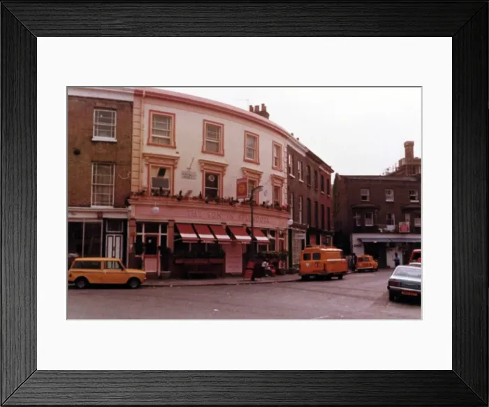 Framed Print : Photograph of Sun In Splendour PH, Notting Hill, London Framed Print : Photograph of Sun In Splendour PH, Notting Hill, London