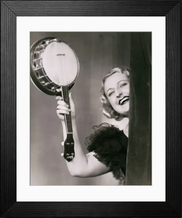 Framed Print : Tessie O'Shea - Welsh entertainer, singer and actress Framed Print : Tessie O'Shea - Welsh entertainer, singer and actress