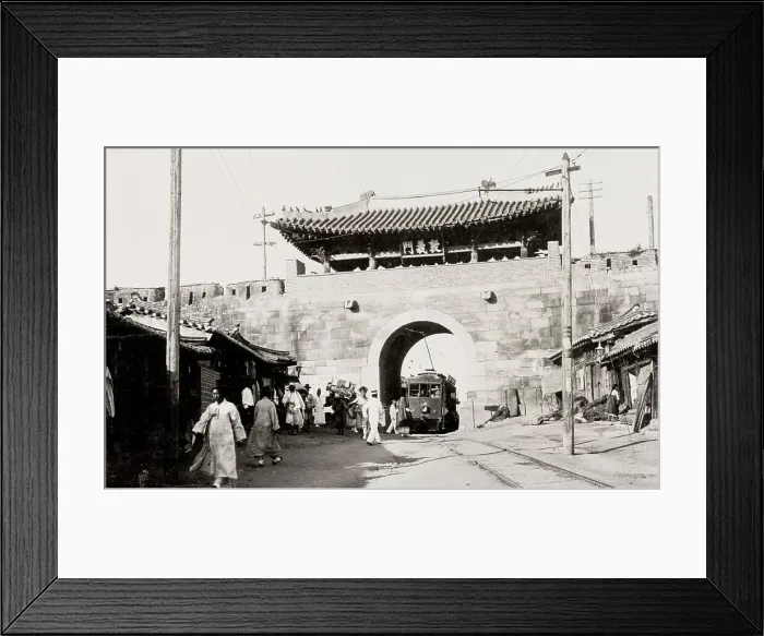 Framed Print : Korea: gateway in Seoul Framed Print : Korea: gateway in Seoul