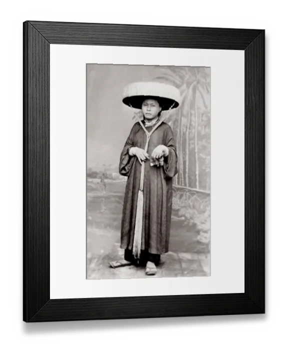 Framed Print : Portrait Indo-China, Vietnam or Singapore Framed Print : Portrait Indo-China, Vietnam or Singapore