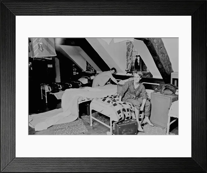 Framed Print : Two schoolboys in a dormitory at Atlantic College (United World College of the Atlantic), St Donat's Castle, Llantwit Major, Glamorgan, South Wales. Date: 1969 Framed Print : Two schoolboys in a dormitory at Atlantic College (United World College of the Atlantic), St Donat's Castle, Llantwit Major, Glamorgan, South Wales. Date: 1969