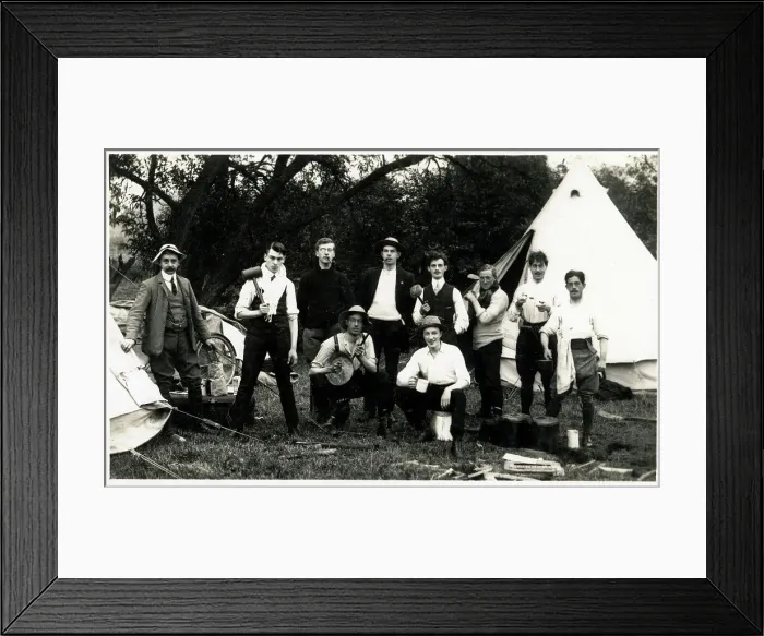 Framed Print : Ten Jolly English male students go camping (1 / 2) Framed Print : Ten Jolly English male students go camping (1 / 2)