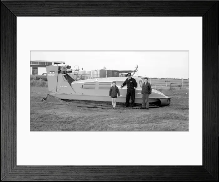 Framed Print : Hoverquipment HQ-007 Scorpion Framed Print : Hoverquipment HQ-007 Scorpion