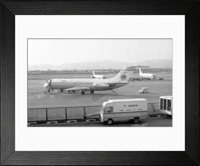 Framed Print : McDonnell Douglas DC-9 EC-BIK Framed Print : McDonnell Douglas DC-9 EC-BIK