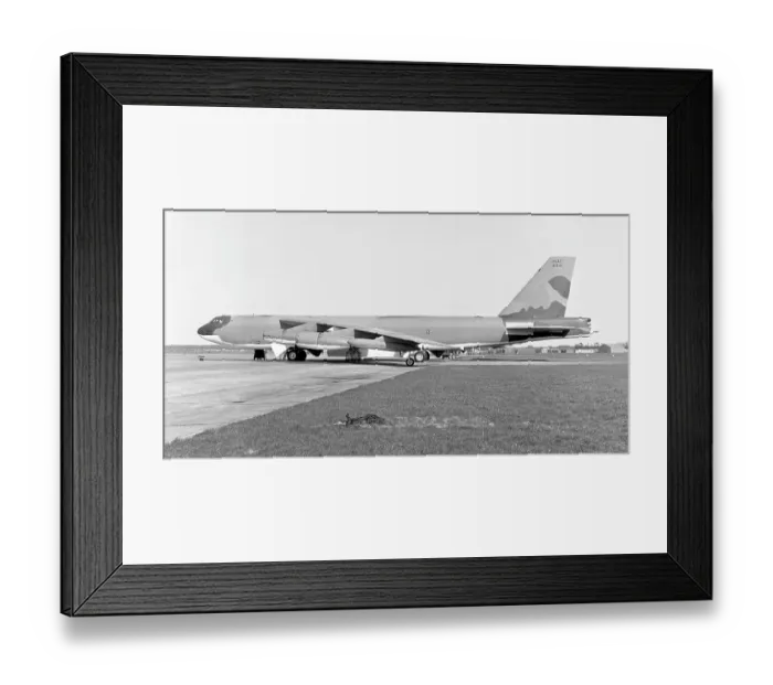 Framed Print : Boeing B-52H Stratofortress 610016 Framed Print : Boeing B-52H Stratofortress 610016