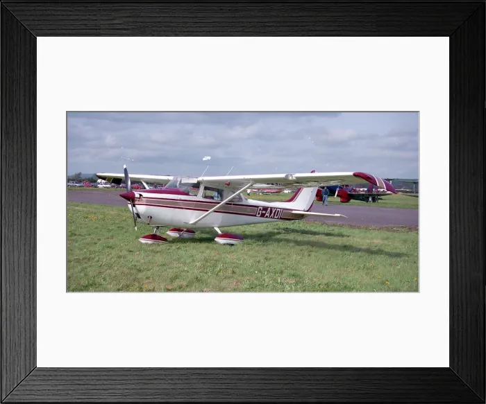 Framed Print : Reims-Cessna F. 172H Skyhawk G-AXDI Framed Print : Reims-Cessna F. 172H Skyhawk G-AXDI